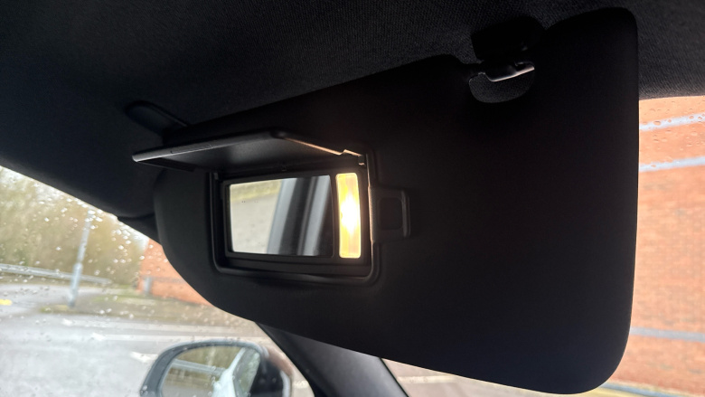 Volvo Xc40 1.5 T3 [163] R DESIGN 5dr Petrol Estate
